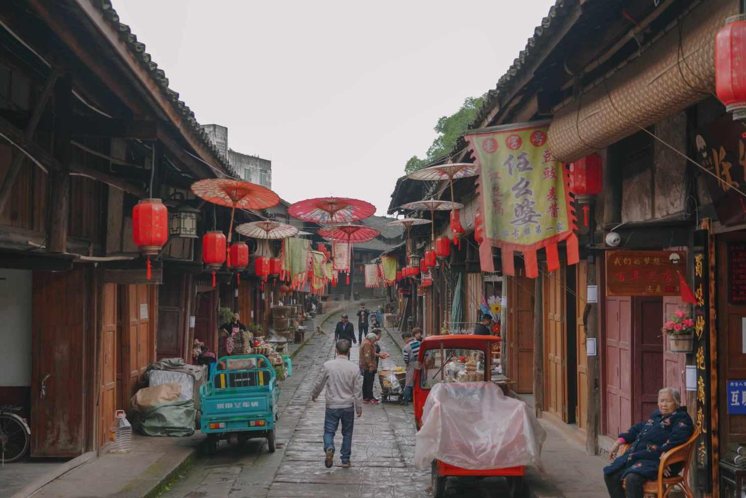 爱彼迎(ABNB.US)董事售出8,000股普通股股份，价值约120万美元